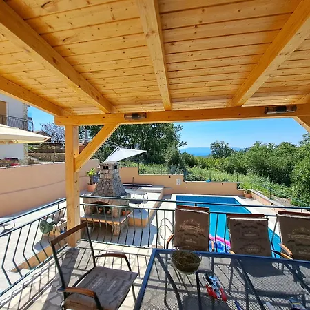 Tijana Mit Pool Und Meerblick בית נופש